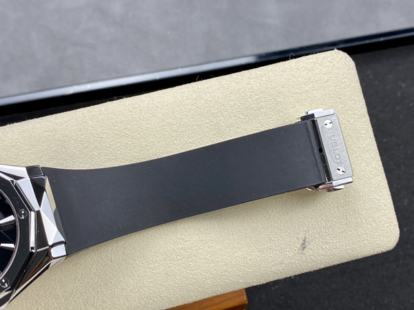 ウブロコピー時計角部分ディテール